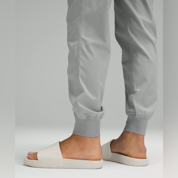 NWT Lululemon Dance Studio Mid-Rise Jogger Full Length - Picture 5 of 5